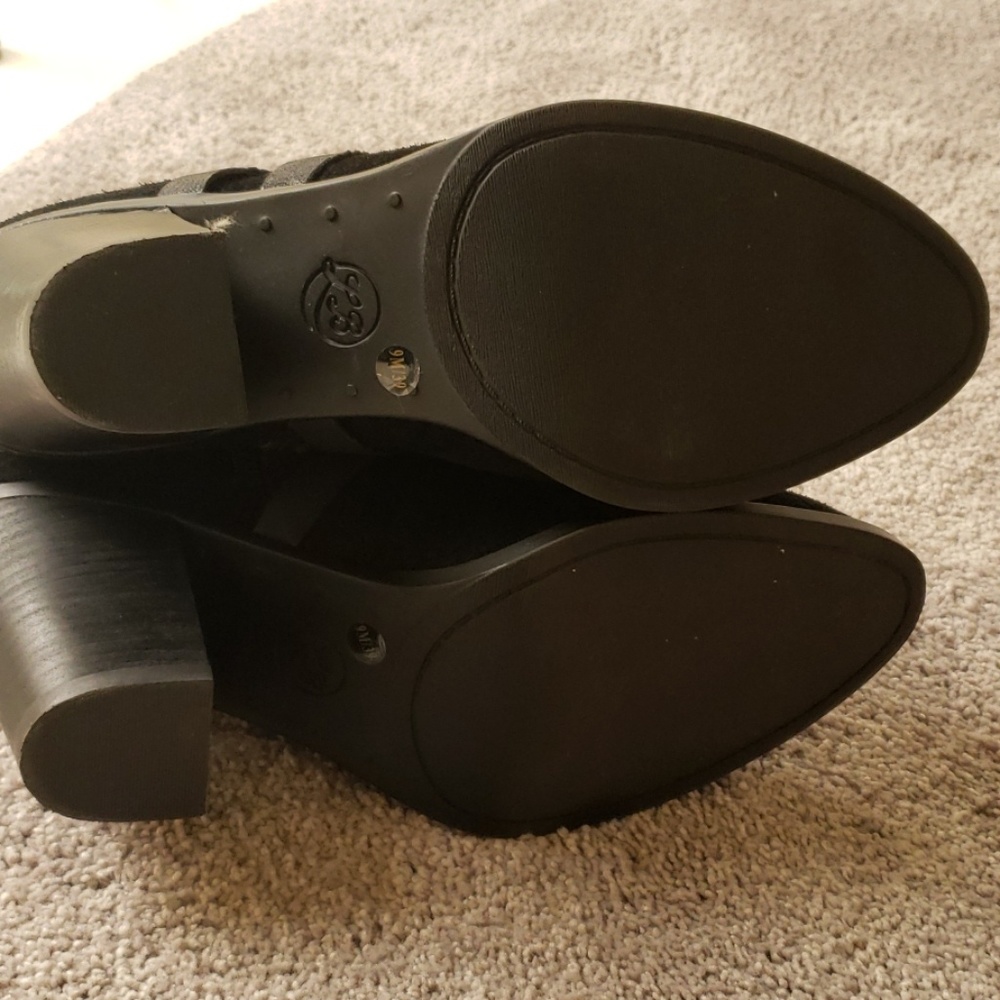 Lucky Brand suede ankle boots - Picture 3 of 3